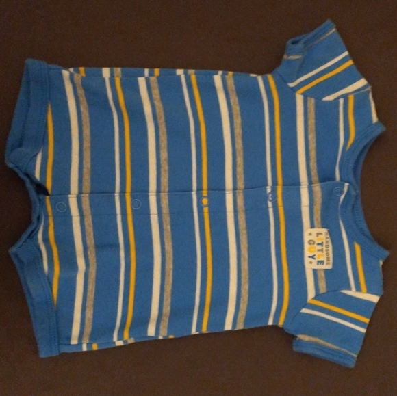 CARTERS 5 Rompers- NB - Picture 5 of 16